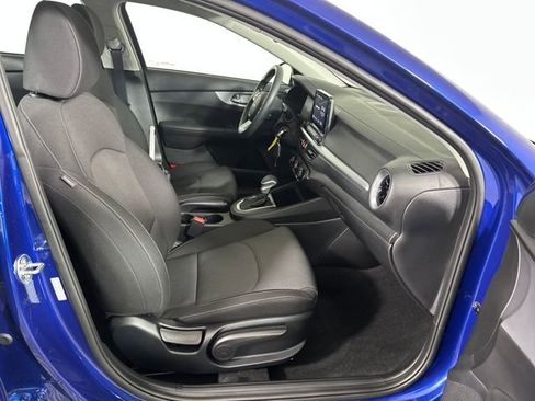 Used 2023 Kia Forte LXS w/ LXS Technology Package image 28