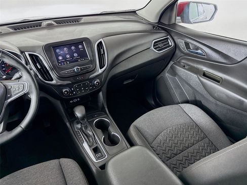 Used 2023 Chevrolet Equinox LT image 22