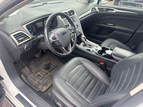 Used 2015 Ford Fusion SE w/ Equipment Group 202A image 9