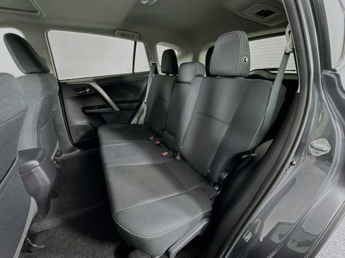 Used 2018 Toyota RAV4 XLE image 23