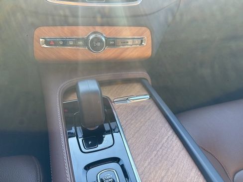 Used 2023 Volvo XC90 B5 Plus w/ Protection Package Premier image 14