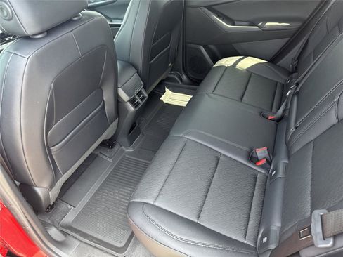 New 2026 Chevrolet Equinox LT FWD image 17