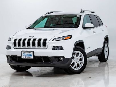 Used 2018 Jeep Cherokee Latitude w/ Cold Weather Group