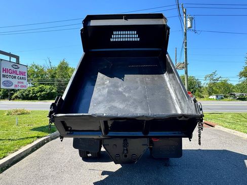 Used 2011 Ford F550 4x4 Regular Cab Super Duty w/ Payload Upgrade Pkg image 11