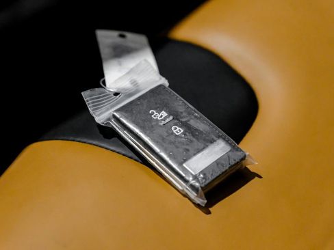 Used 2022 Ferrari SF90 Spider image 51