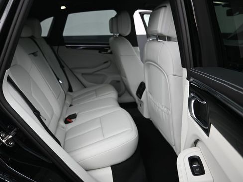 New 2026 Porsche Macan image 17