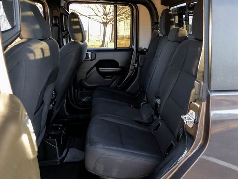 Used 2020 Jeep Gladiator Sport w/ Quick Order Package 24S image 41