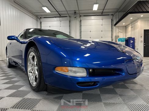 Used 2002 Chevrolet Corvette Convertible w/ Preferred Equipment Group2 RWD image 15