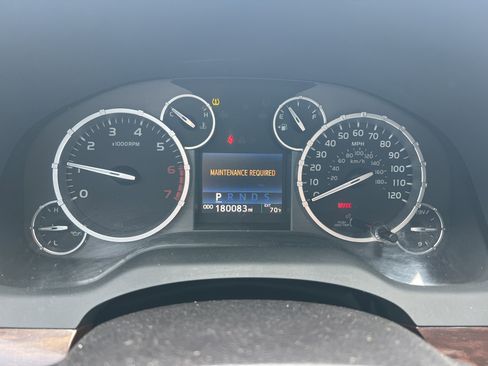 Used 2015 Toyota Tundra Limited image 2