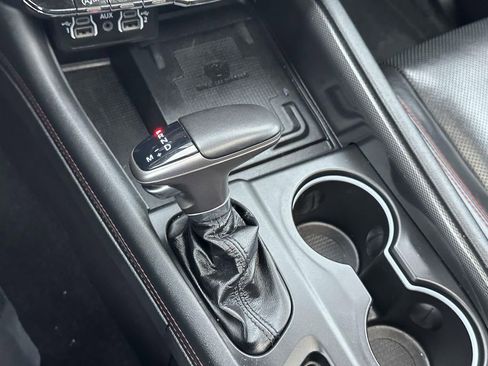 Used 2023 Dodge Durango GT image 32