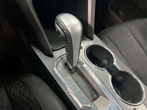 Used 2015 Chevrolet Equinox LS image 16