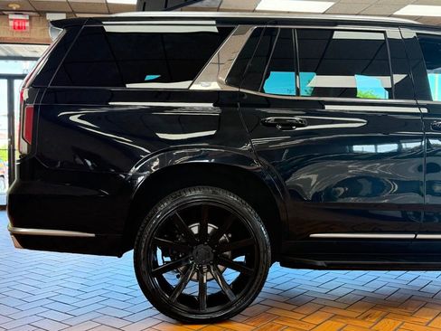 Used 2021 Cadillac Escalade Luxury AWD/4WD image 13