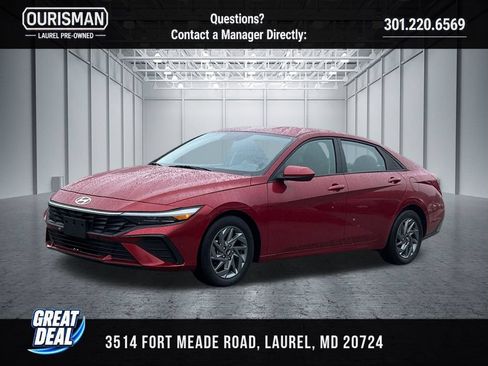 Used 2024 Hyundai Elantra SEL FWD image 2