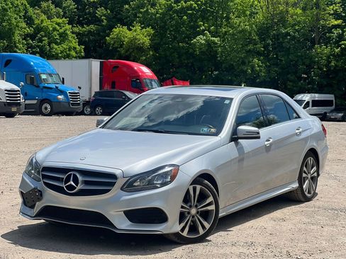 Used 2016 Mercedes-Benz E 350 4MATIC Sedan w/ Premium Package image 2