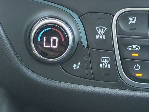 Used 2020 Chevrolet Equinox LT AWD/4WD image 28