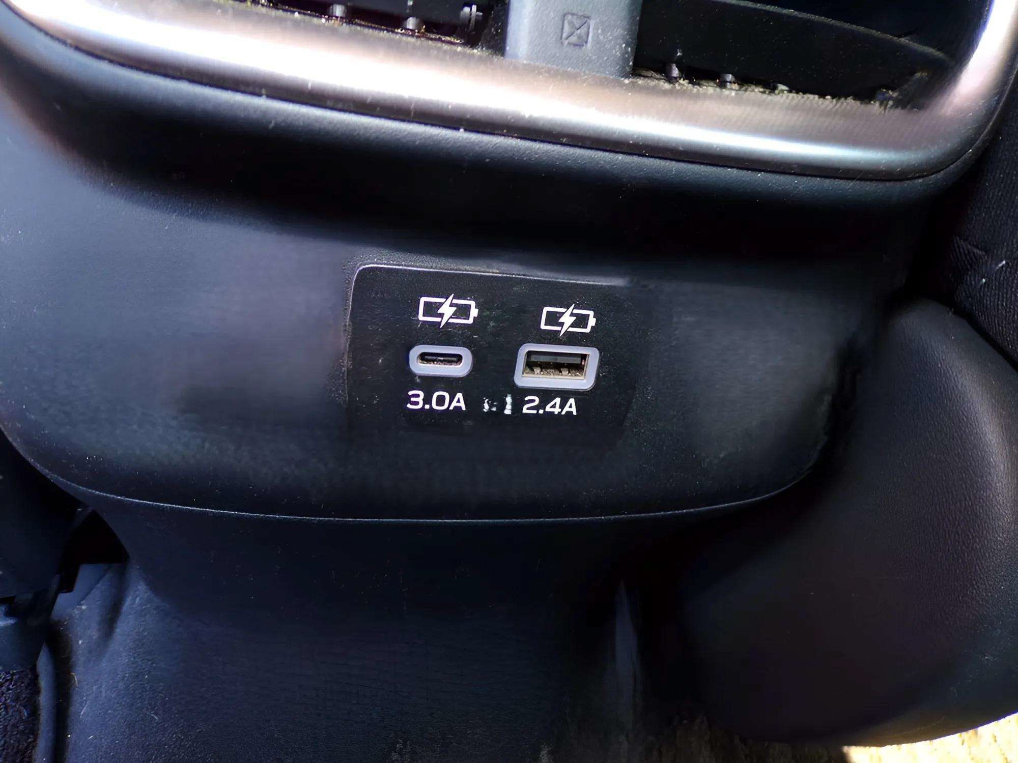 Certified 2024 Subaru Outback Premium AWD/4WD image 17