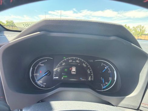 Used 2025 Toyota RAV4 SE AWD/4WD image 15