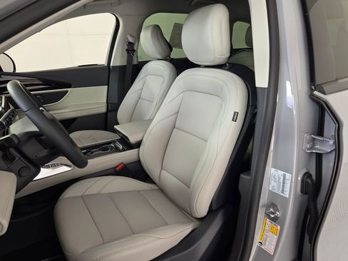 New 2026 Lincoln Nautilus Premier AWD/4WD image 7