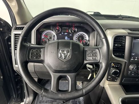 Used 2019 RAM 1500 Big Horn AWD/4WD image 12