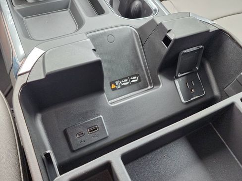 New 2026 GMC Sierra 1500 SLT w/ SLT Premium Plus Package image 33