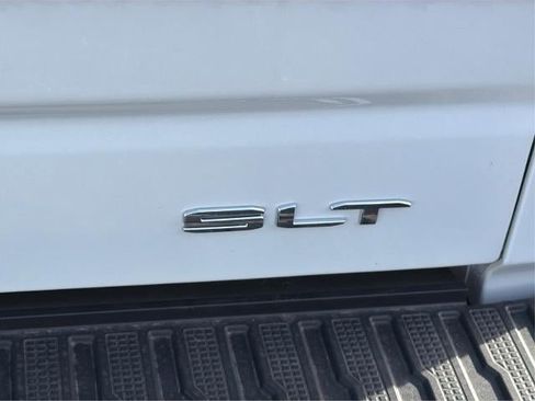 New 2026 GMC Sierra 1500 SLT w/ SLT Premium Plus Package AWD/4WD image 10
