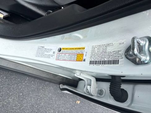 Used 2025 Honda Accord SE image 9