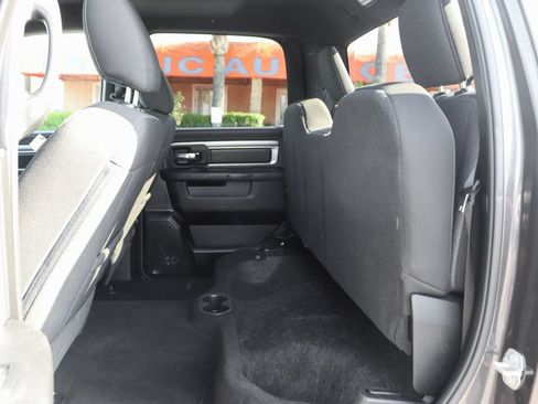 Used 2024 RAM 1500 Warlock AWD/4WD image 35