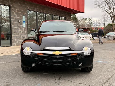 Used 2003 Chevrolet SSR w/ Preferred Equipment Group image 5