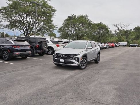 Used 2025 Hyundai Tucson SEL AWD/4WD image 1