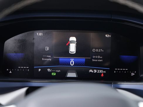 Certified 2024 Volkswagen Taos SE FWD image 14