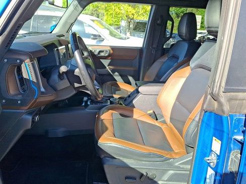 Used 2023 Ford Bronco Outer Banks w/ Sasquatch Package AWD/4WD image 9