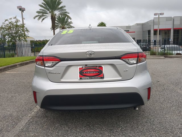 Certified 2025 Toyota Corolla LE FWD image 5