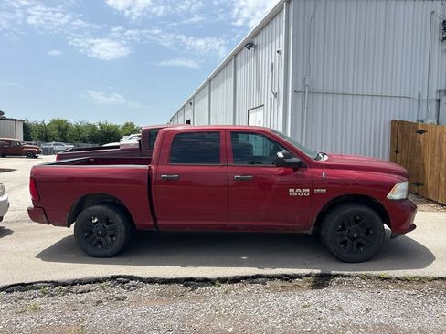 Used 2013 RAM 1500 Express RWD image 2