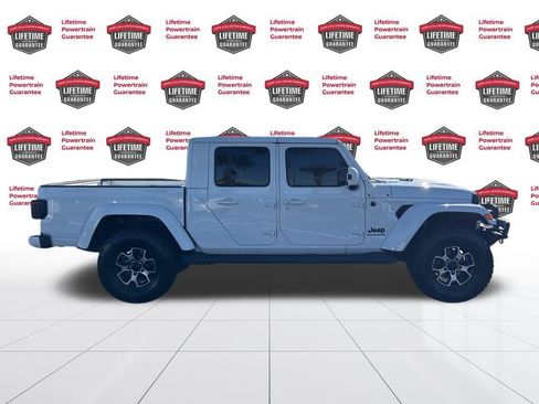 Used 2021 Jeep Gladiator Overland image 4