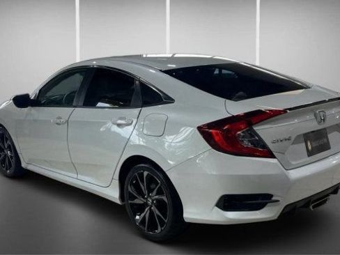 Used 2020 Honda Civic Sport image 10