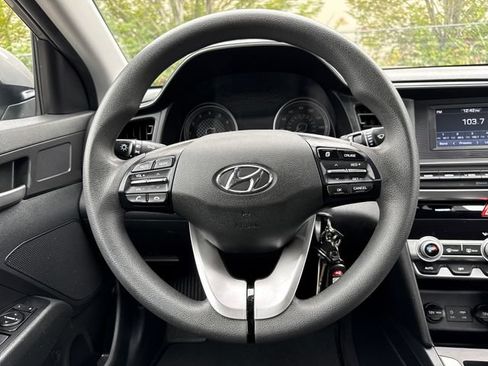 Used 2020 Hyundai Elantra SE w/ Cargo Package (C1) FWD image 19