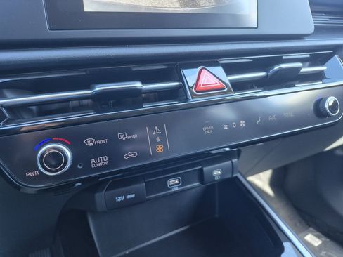 New 2026 Kia Niro LX image 21