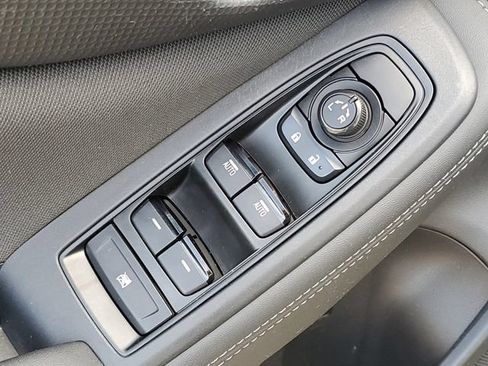 Used 2023 Subaru Forester Premium AWD/4WD image 16
