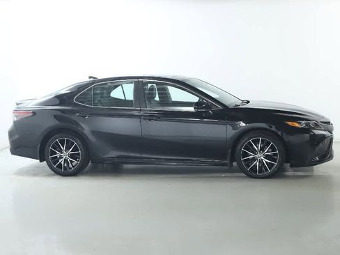 Certified 2023 Toyota Camry SE w/ Convenience Package image 11