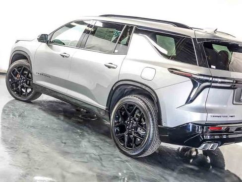 Certified 2024 Chevrolet Traverse RS AWD/4WD image 11