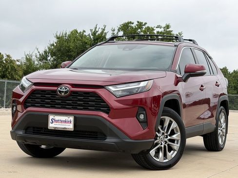 Used 2024 Toyota RAV4 XLE Premium FWD image 2