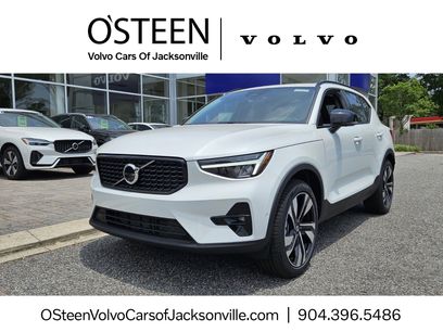 New 2025 Volvo XC40 B5 Plus w/ Protection Package Premier
