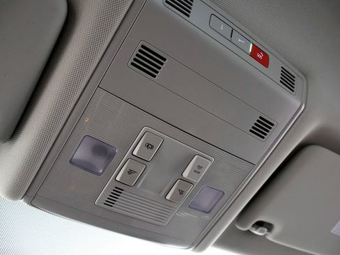 Used 2020 Volkswagen Jetta S image 35