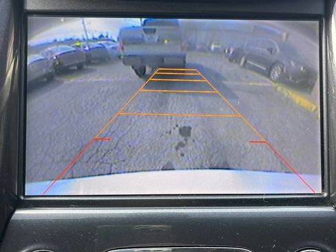 Used 2014 Chevrolet Impala LT w/ Convenience Package image 20