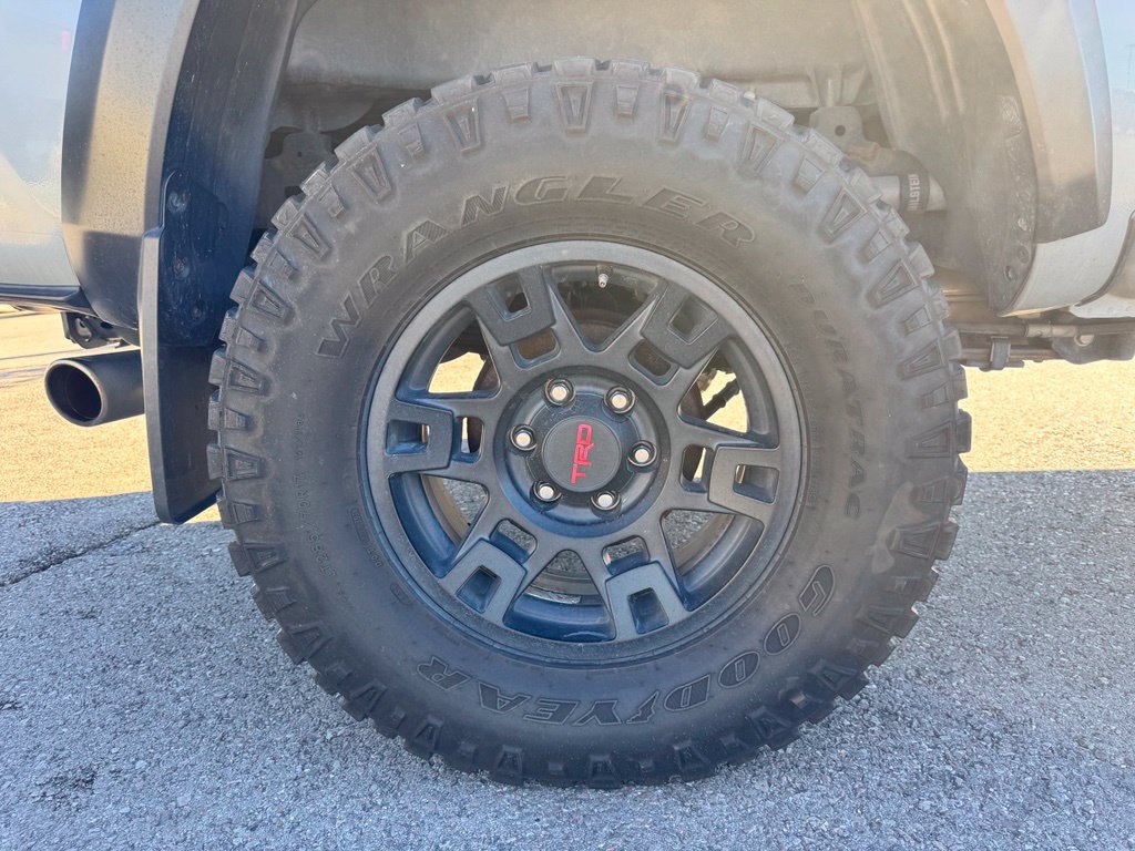 Used 2021 Toyota Tacoma TRD Off-Road AWD/4WD image 27