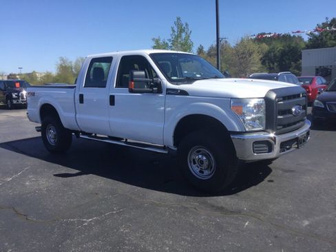 Used 2016 Ford F250 XL w/ Power Equipment Group AWD/4WD image 7