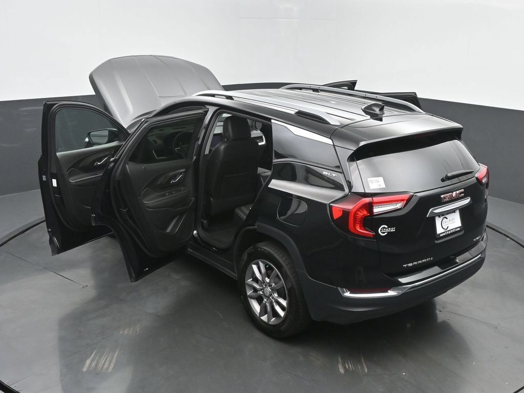 Used 2024 GMC Terrain SLT AWD/4WD image 67