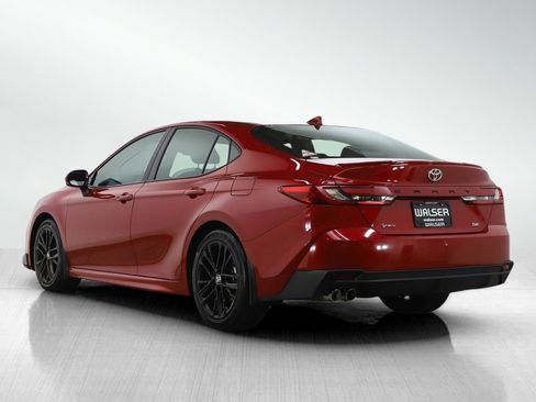 Used 2025 Toyota Camry SE w/ Multimedia Upgrade Package image 3