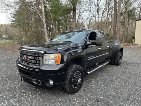 Used 2013 GMC Sierra 3500 Denali image 3