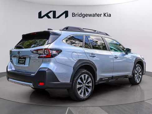 Used 2024 Subaru Outback Limited AWD/4WD image 6